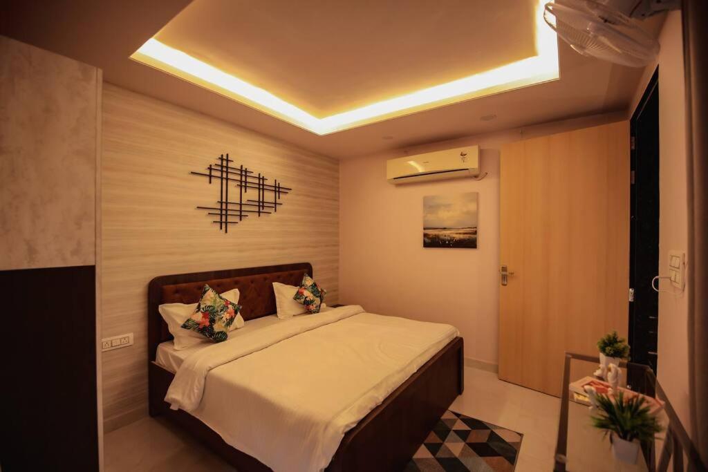 Saiba Outhouse- 4 Bed Room- Pool- Theatre- Partyhall- Garden & Terrace Sitting Area Jaipur Extérieur photo