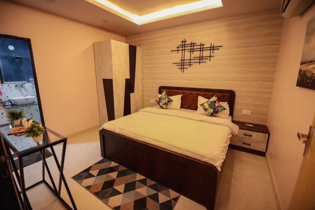 Saiba Outhouse- 4 Bed Room- Pool- Theatre- Partyhall- Garden & Terrace Sitting Area Jaipur Extérieur photo