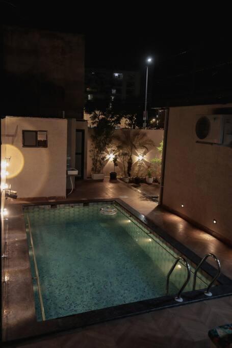 Saiba Outhouse- 4 Bed Room- Pool- Theatre- Partyhall- Garden & Terrace Sitting Area Jaipur Extérieur photo