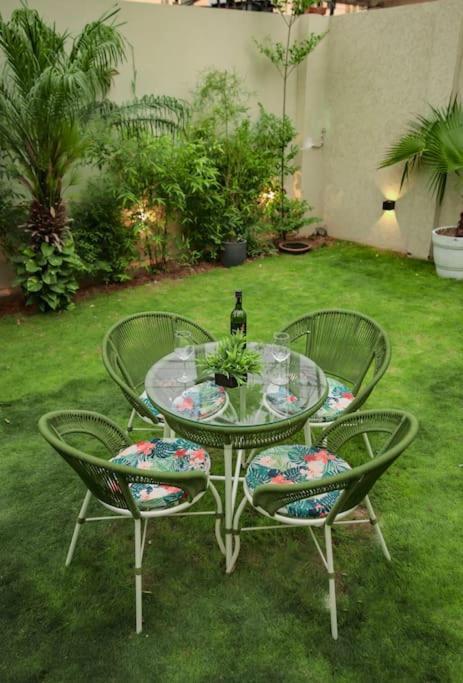 Saiba Outhouse- 4 Bed Room- Pool- Theatre- Partyhall- Garden & Terrace Sitting Area Jaipur Extérieur photo