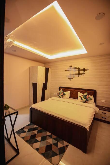 Saiba Outhouse- 4 Bed Room- Pool- Theatre- Partyhall- Garden & Terrace Sitting Area Jaipur Extérieur photo