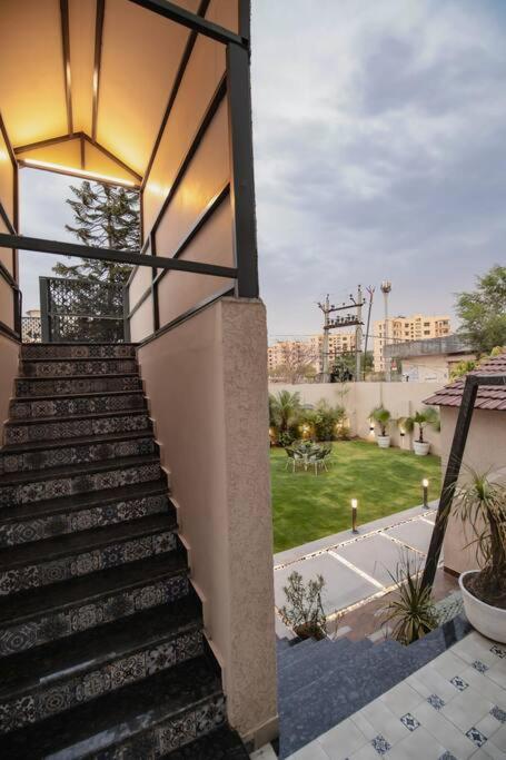 Saiba Outhouse- 4 Bed Room- Pool- Theatre- Partyhall- Garden & Terrace Sitting Area Jaipur Extérieur photo